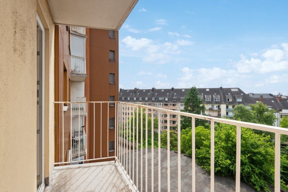 K�che Balkon Hofseite Etagenwohnung D�sseldorf