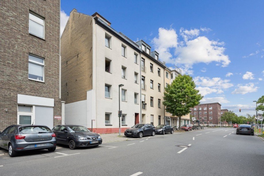 Hausansicht Mehrfamilienhaus D�sseldorf