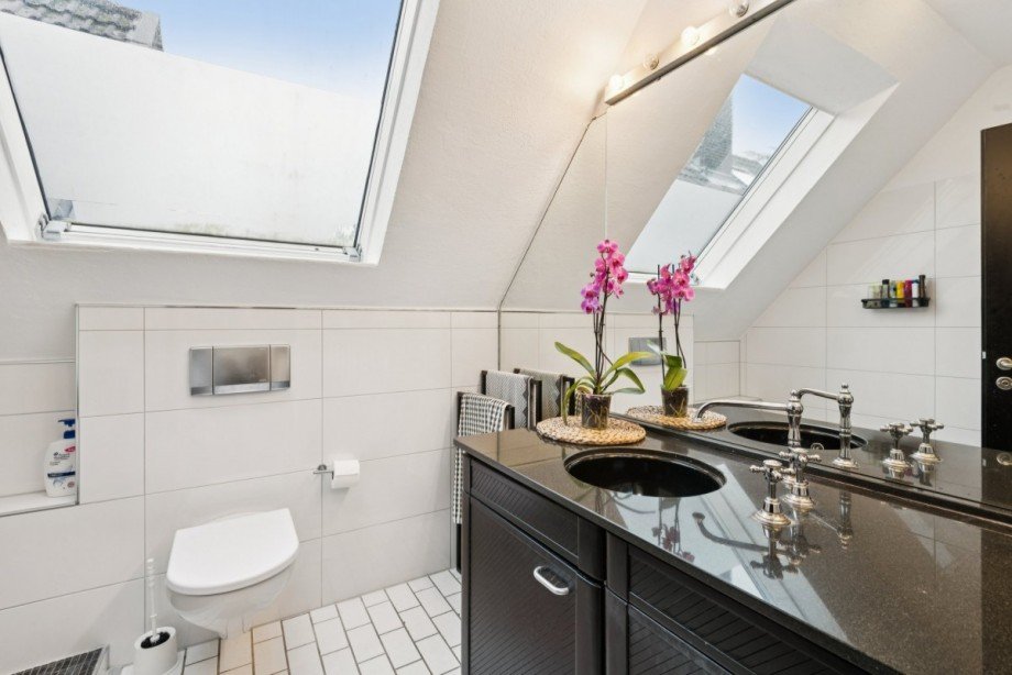 Badezimmer OG Reihenendhaus D�sseldorf