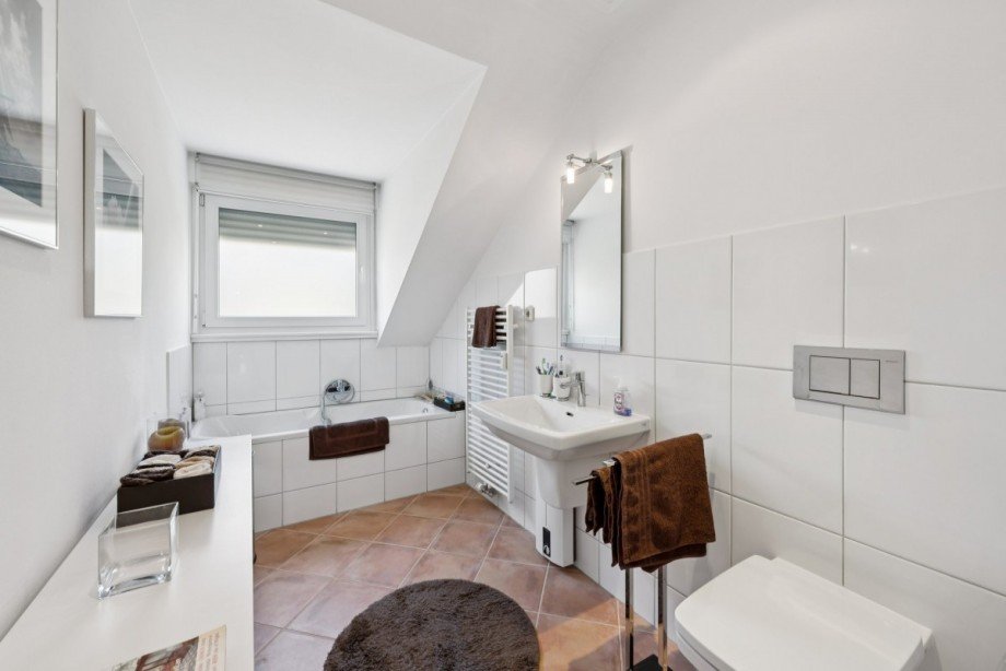 Badezimmer Dachgeschosswohnung D�sseldorf