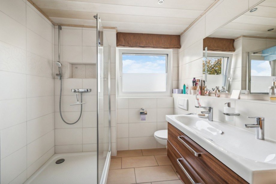 Badezimmer Doppelhaush�lfte Elsdorf