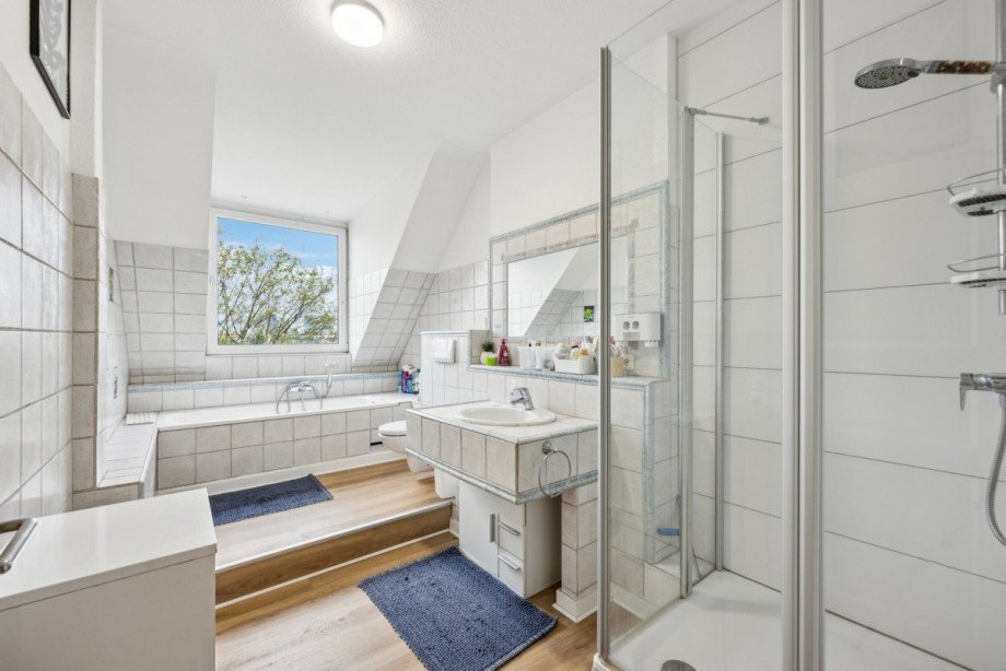 Badezimmer Maisonettewohnung D�sseldorf