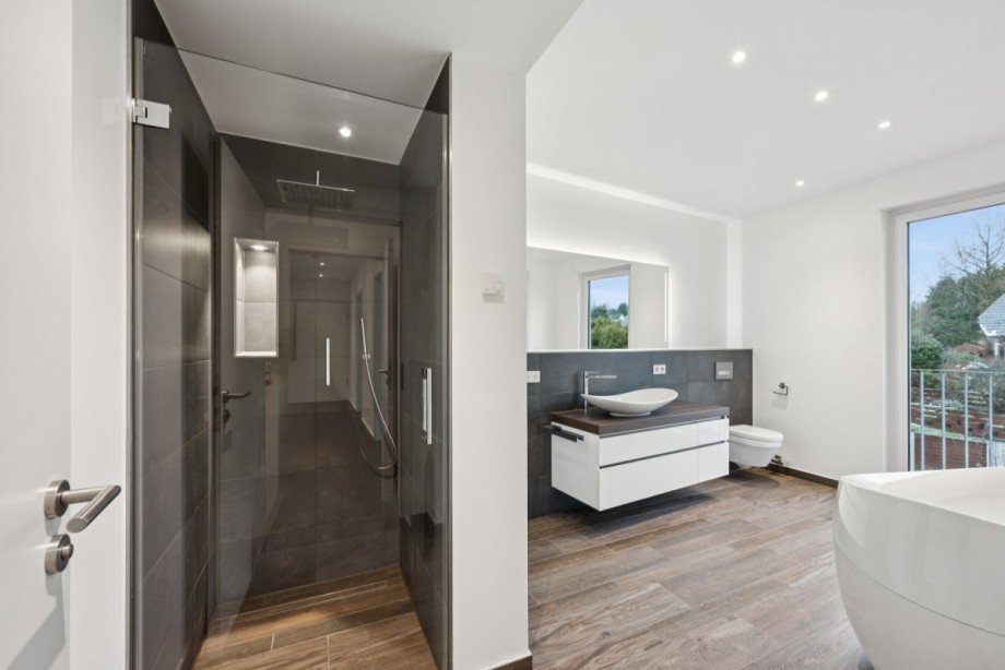 Master-Badezimmer (Ist-Zustand) Terrassenwohnung D�sseldorf