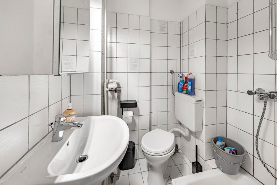 Dachgeschoss rechts 3 Wohn- / Gesch�ftshaus Aachen