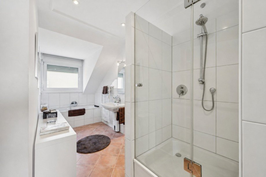 Badezimmer Dachgeschosswohnung D�sseldorf