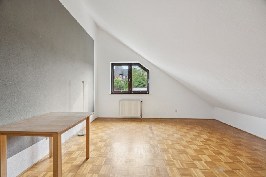 Dachgeschoss Raum 1 Reihenmittelhaus D�sseldorf
