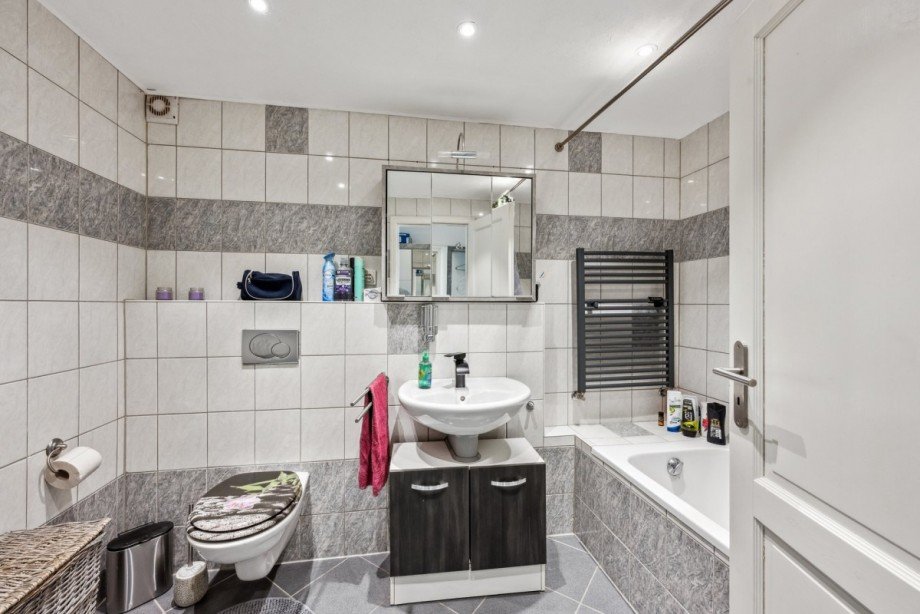 Badezimmer Etagenwohnung D�sseldorf