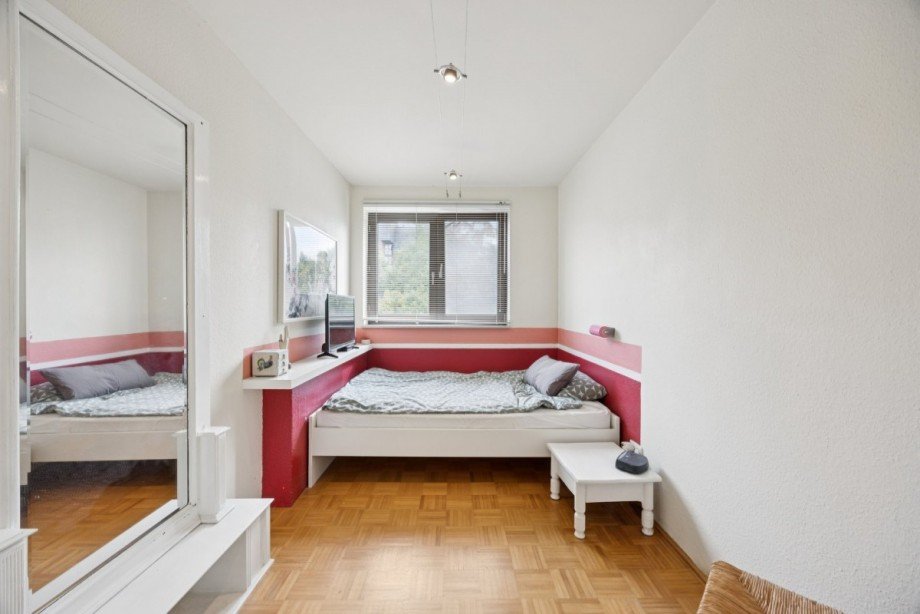Kinder-/ Arbeitszimmer 2 Reihenmittelhaus D�sseldorf