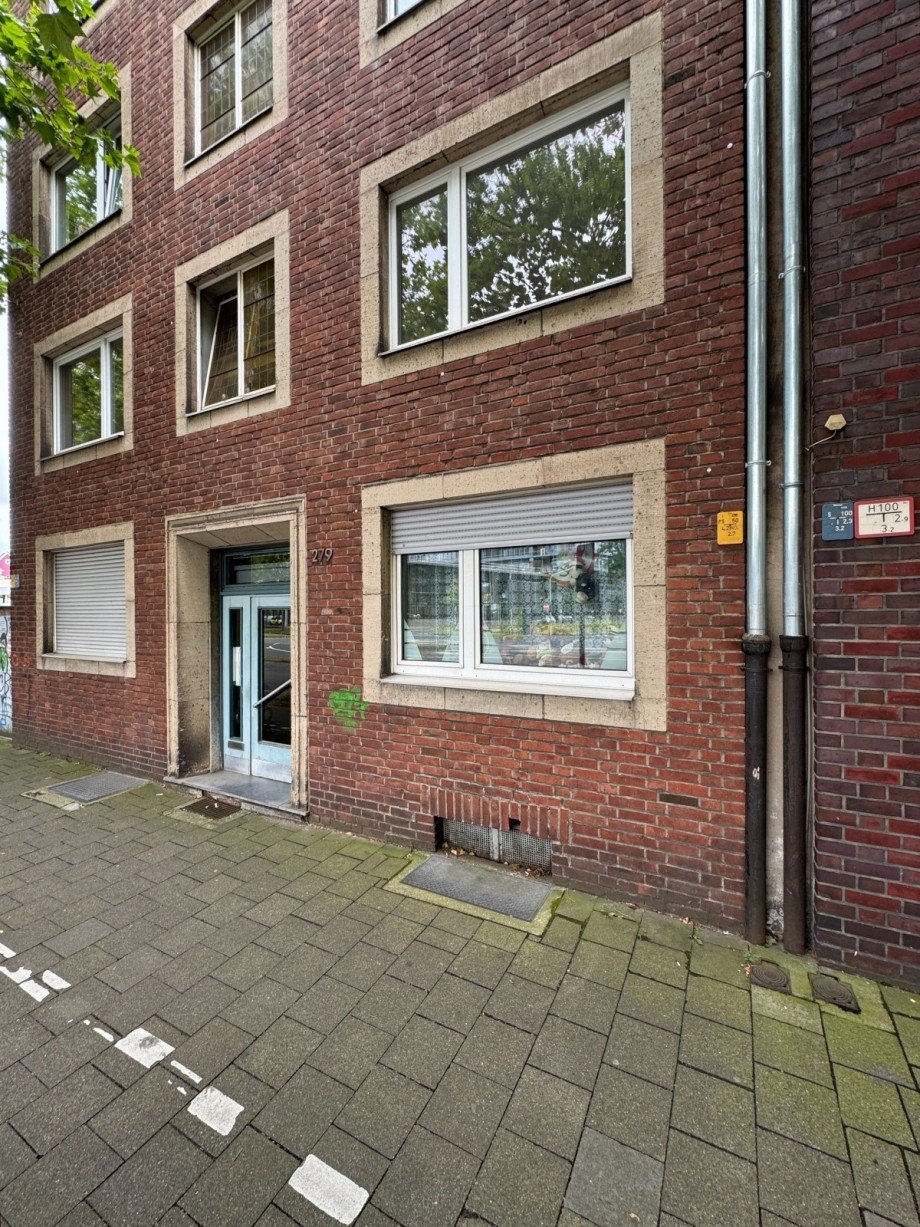 Mehrfamilienhaus mit Potenzial Mehrfamilienhaus D�sseldorf