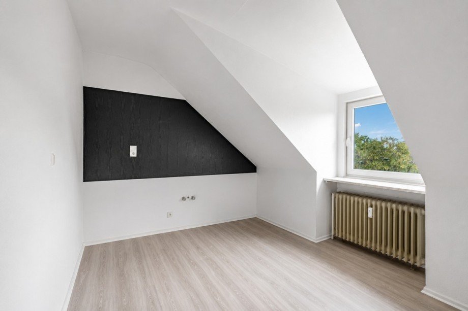 Dachgeschoss rechts 1 Wohn- / Gesch�ftshaus Aachen