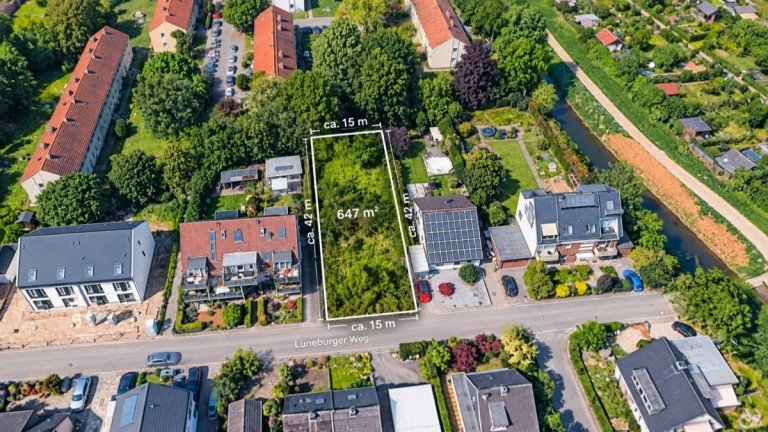 Grundst�ck kaufen - D�sseldorf - Rath - CHRISTIAN HELLMANN Real Estate - Immobilienmakler Christian Hellmann D�sseldorf Wohngrundst�ck 647 m� Zukunftspotenzial - attraktives Baugrundst�ck in gewachsener Wohnlage von Unterrath