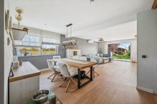 Wohn-/ Essbereich EINZIEHEN & WOHLF�HLEN! Modernes Einfamilienhaus mit W�rmepumpe und Photovoltaikanlage!