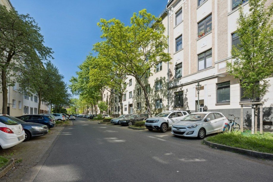 Stra�enansicht Etagenwohnung D�sseldorf