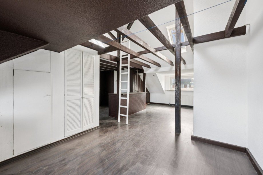 Dachgeschoss Mehrfamilienhaus D�sseldorf