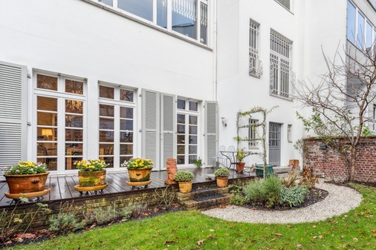 Exklusive Maisonettewohnung nahe des Hofgartens D�sseldorf Maisonettewohnung Exklusive Maisonettewohnung mit privatem Garten nahe des Hofgartens