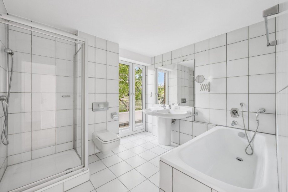 Badezimmer mit Austritt Terrassenwohnung D�sseldorf