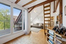 Wohn-/ Essbereich Exklusives Wohnen in Bestlage - Lorettoviertel! Altbau-Charme trifft moderne Dachgeschosswohnung!