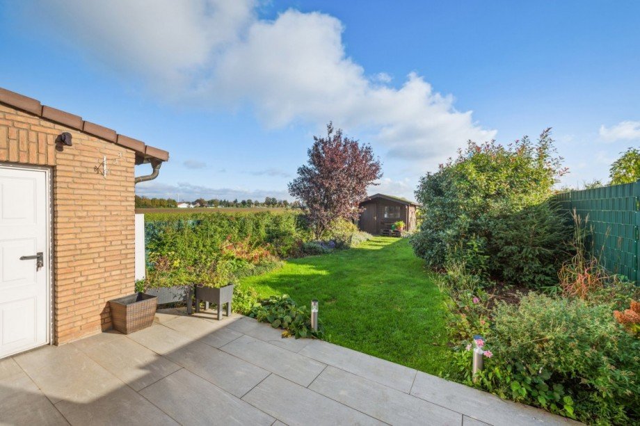 Gartenansicht Doppelhaush�lfte Elsdorf