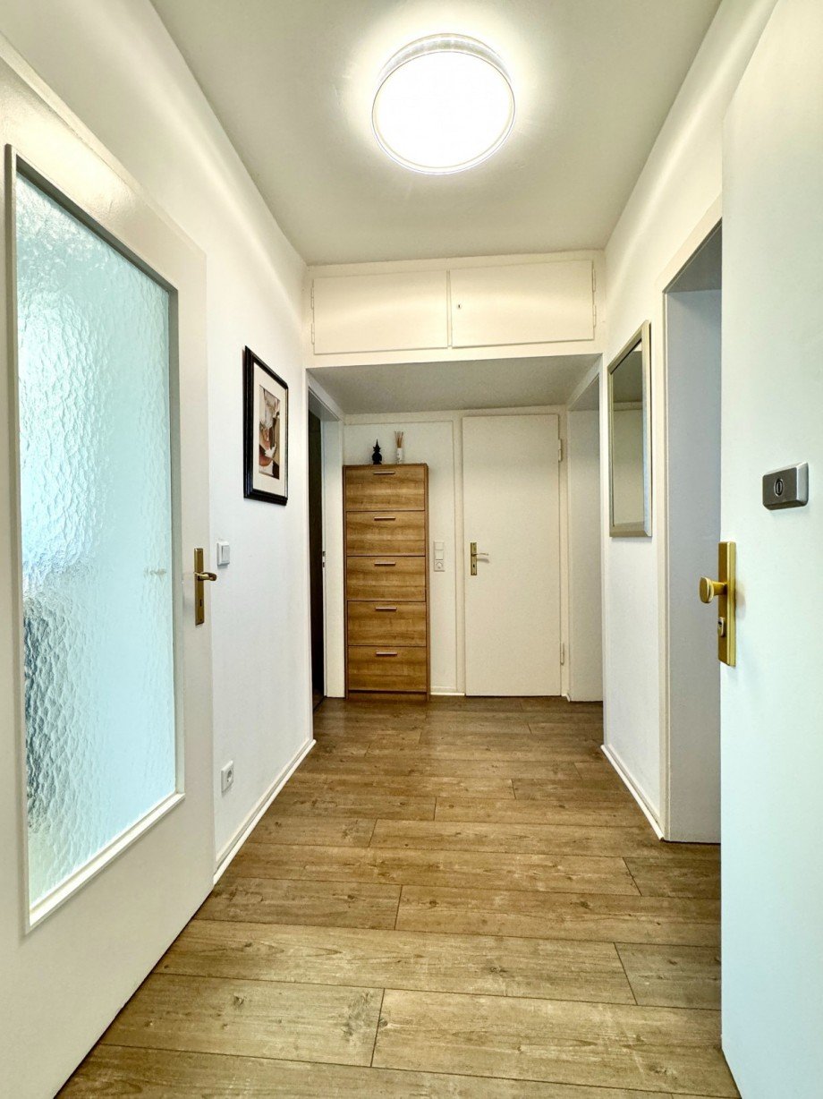 Wohnungseingang Mehrfamilienhaus D�sseldorf