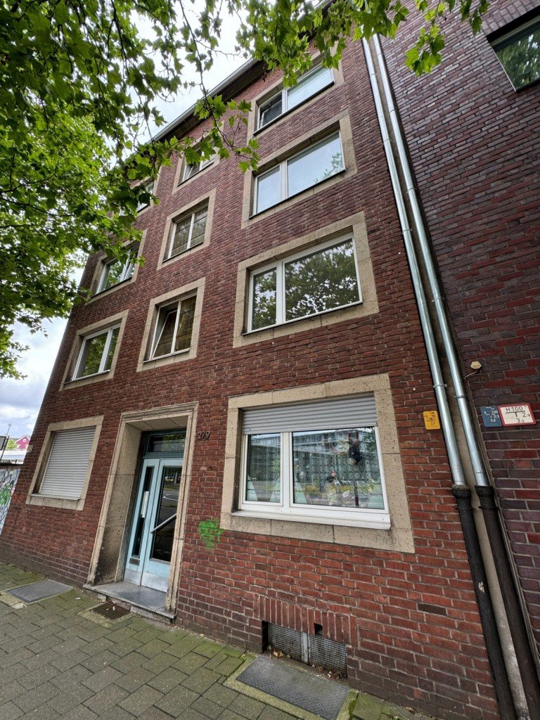 Mehrfamilienhaus mit Potenzial D�sseldorf Mehrfamilienhaus Mehrfamilienhaus in beliebter Wohnlage D�sseldorfs