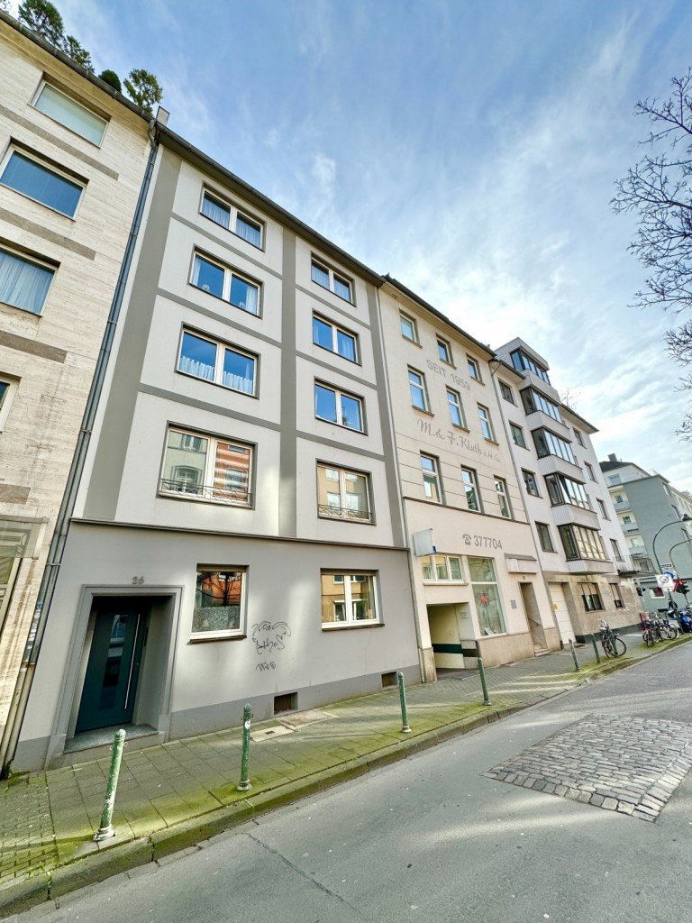Stra�enansicht D�sseldorf Mehrfamilienhaus Gepflegtes Mehrfamilienhaus in TOP Lage Friedrichstadt - voll vermietet