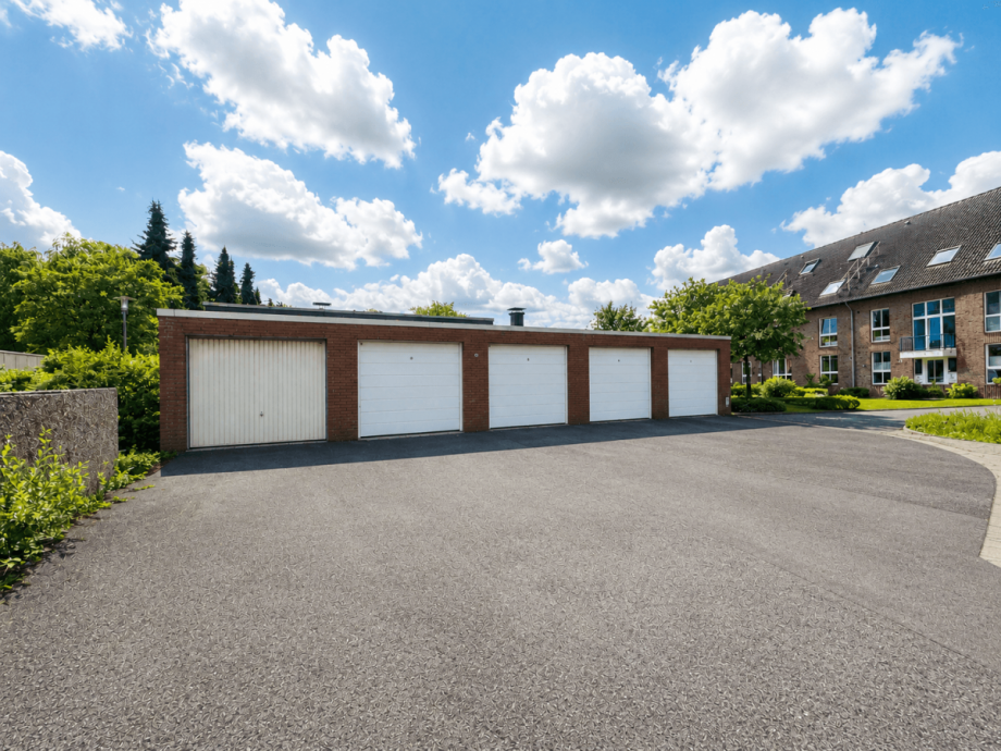 Einzelgarage mit Stellplatz Bungalow Kaarst