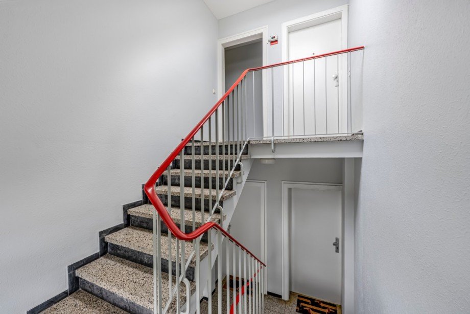 Treppenhaus, Dachgeschoss. Wohn- / Gesch�ftshaus Aachen