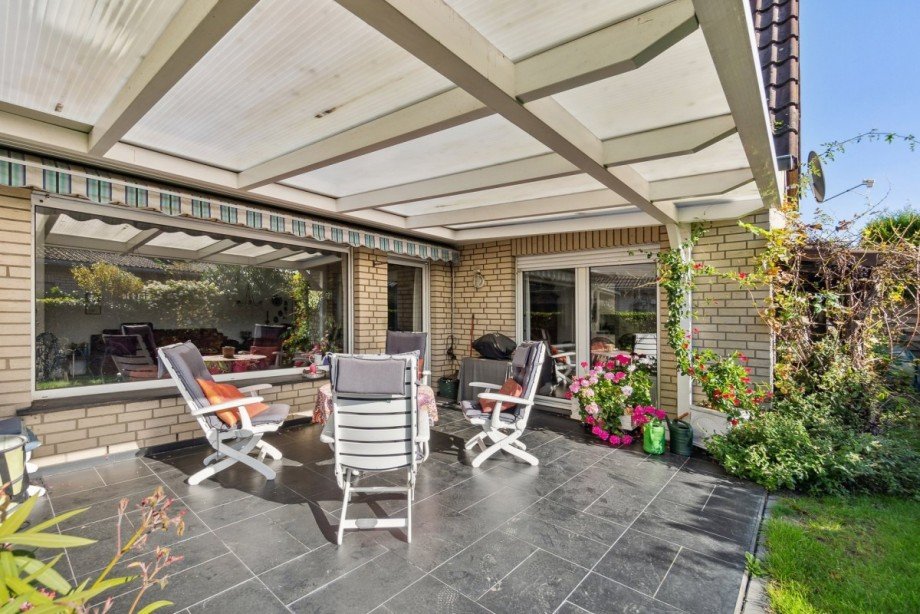 �berdachte Terrasse Einfamilienhaus Meerbusch