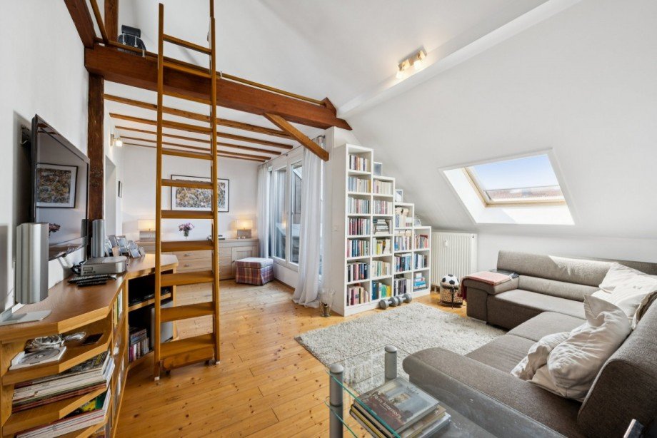 Wohn-/ Essbereich Dachgeschosswohnung D�sseldorf