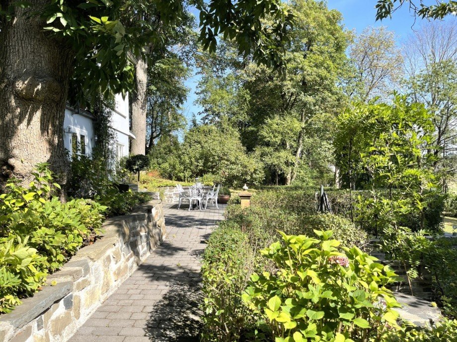 Zugang Garten und Terrasse Villa Wuppertal