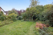 Garten Familienfreundliches Reihenmittelhaus mit Garten in begehrter Lage von D�sseldorf-Benrath!