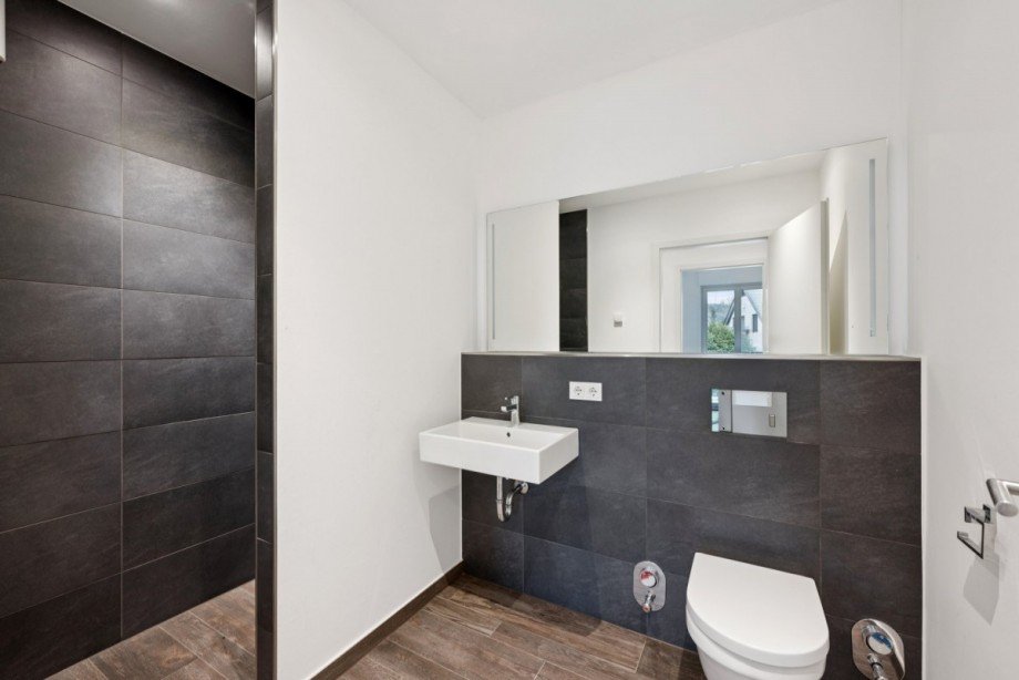 G�ste-Badezimmer (Ist-Zustand) Terrassenwohnung D�sseldorf