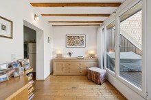 Wohn-/ Essbereich Exklusives Wohnen in Bestlage - Lorettoviertel! Altbau-Charme trifft moderne Dachgeschosswohnung!