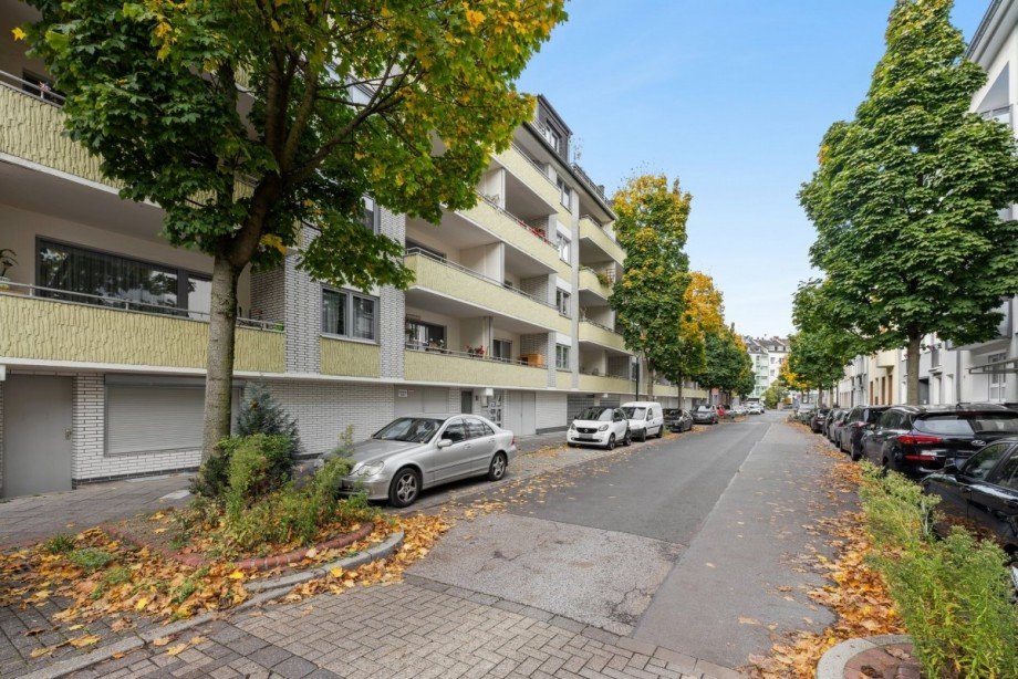 Stra�enansicht Etagenwohnung D�sseldorf