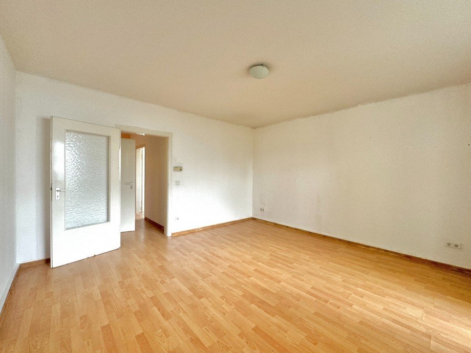 Beispiel leerstehende Wohneinheit Mehrfamilienhaus D�sseldorf