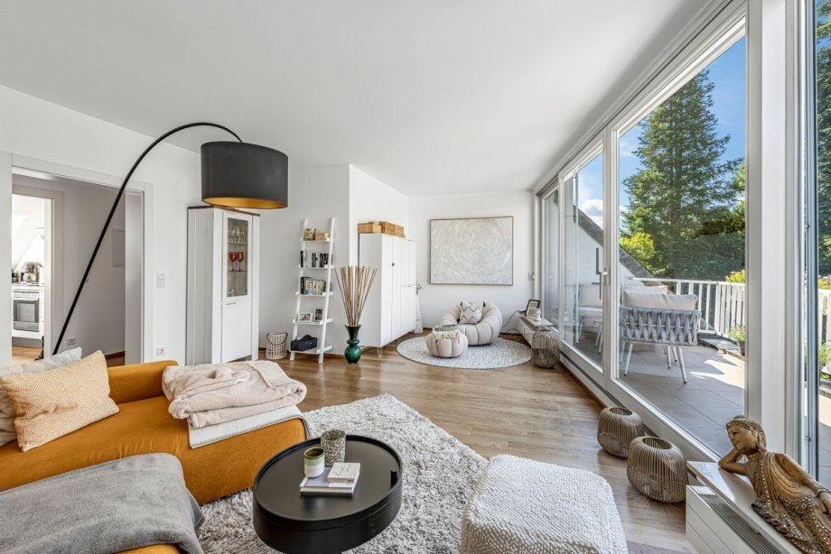 Wohnbereich Dachgeschosswohnung D�sseldorf