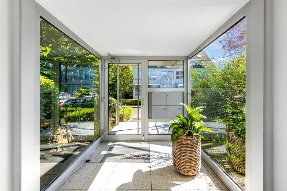 Eingangsbereich Dachgeschosswohnung D�sseldorf