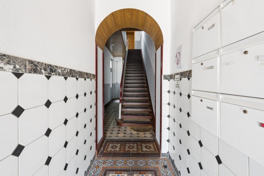 Hausflur Mehrfamilienhaus D�sseldorf